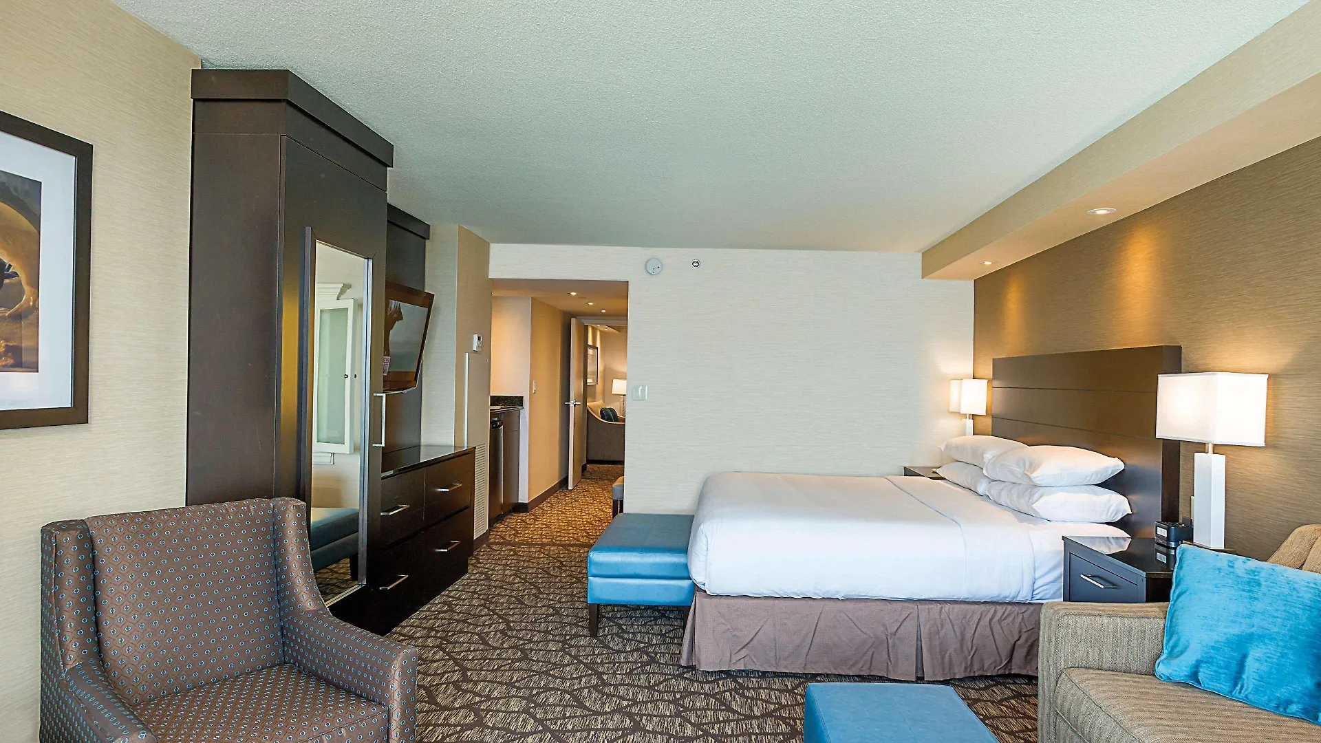 **** Hotel Embassy Suites By Hilton Niagara Falls/ Fallsview Canada