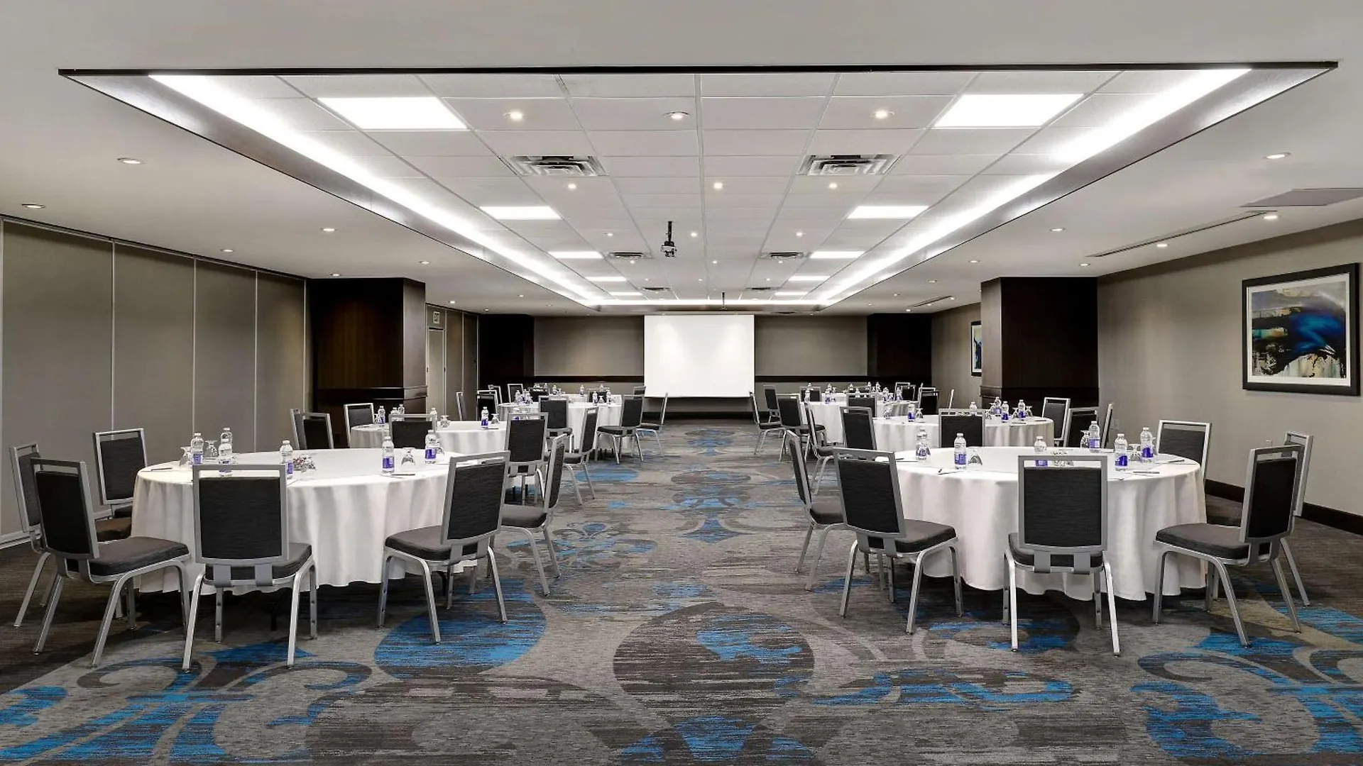 Embassy Suites By Hilton Niagara Falls/ Fallsview 4*,