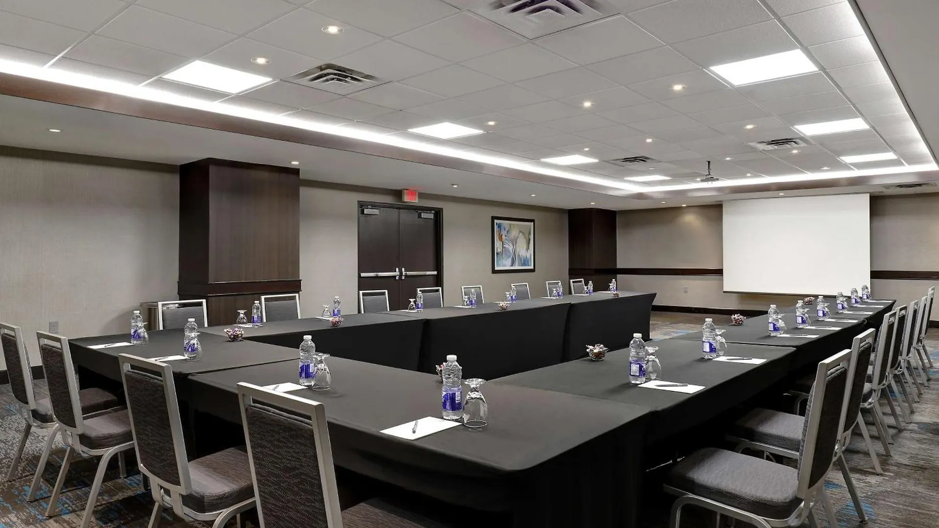 Embassy Suites By Hilton Niagara Falls/ Fallsview 4*,  Canada