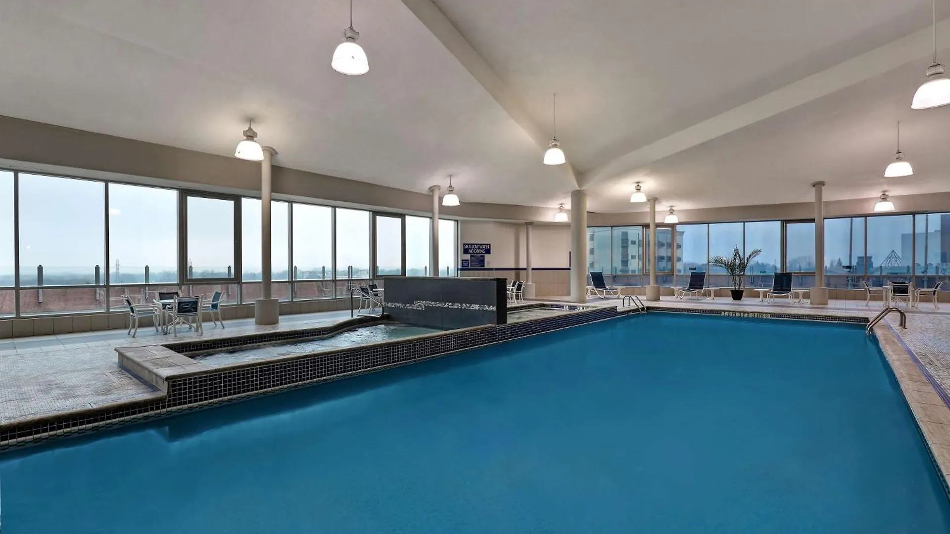 Embassy Suites By Hilton Niagara Falls/ Fallsview Hotel