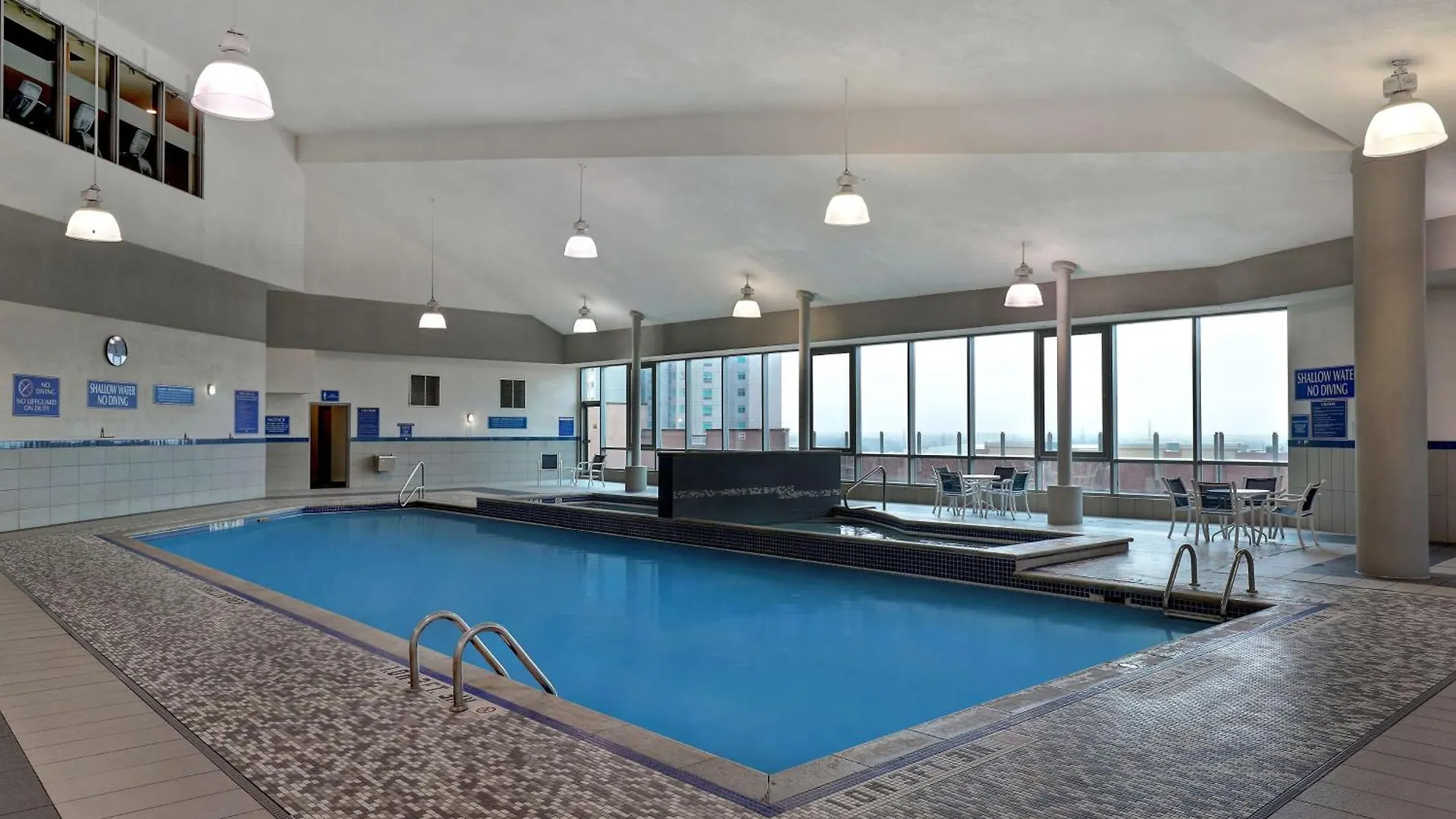 **** Hotel Embassy Suites By Hilton Niagara Falls/ Fallsview Canada
