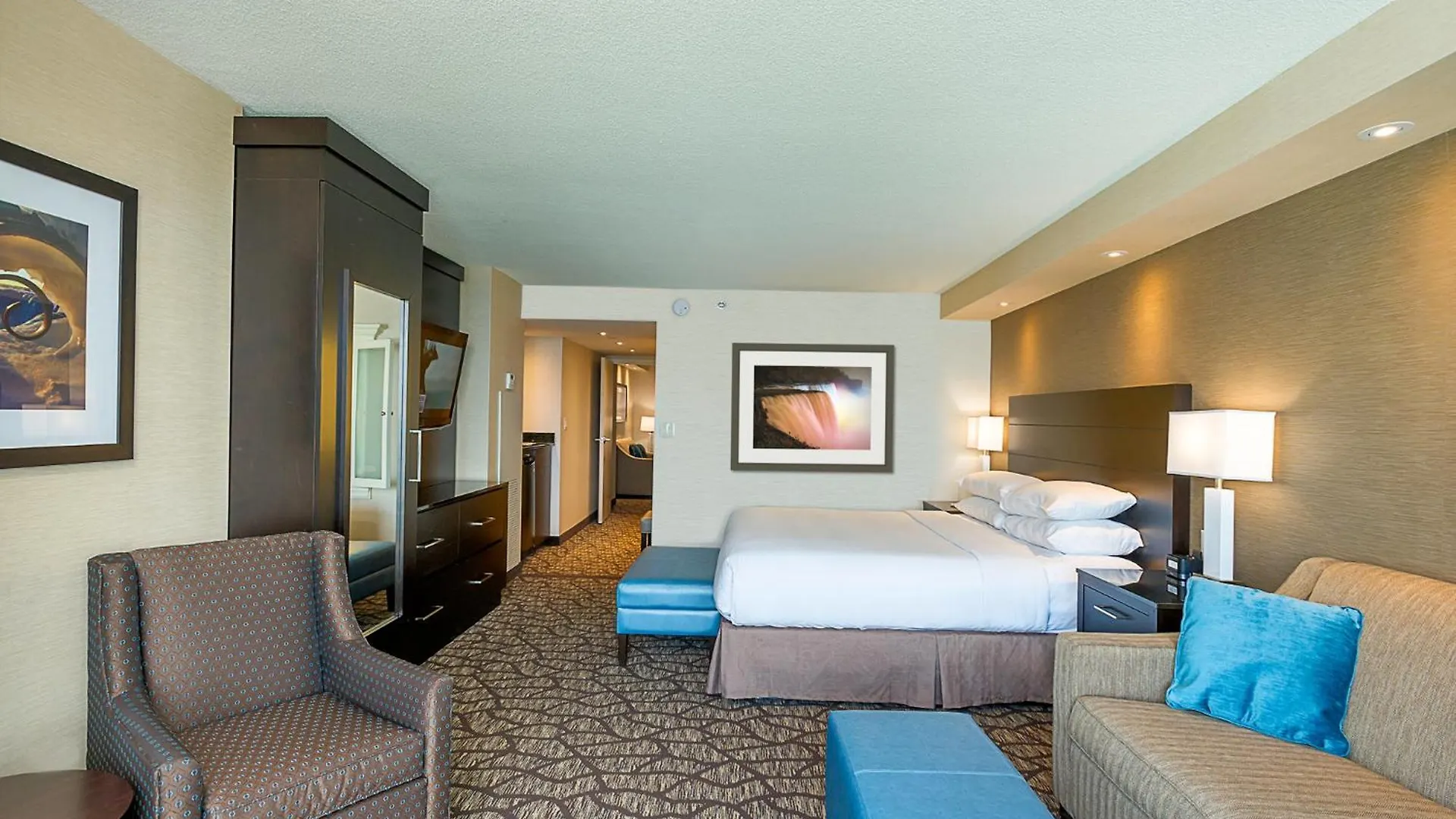 Embassy Suites By Hilton Niagara Falls/ Fallsview Hotel