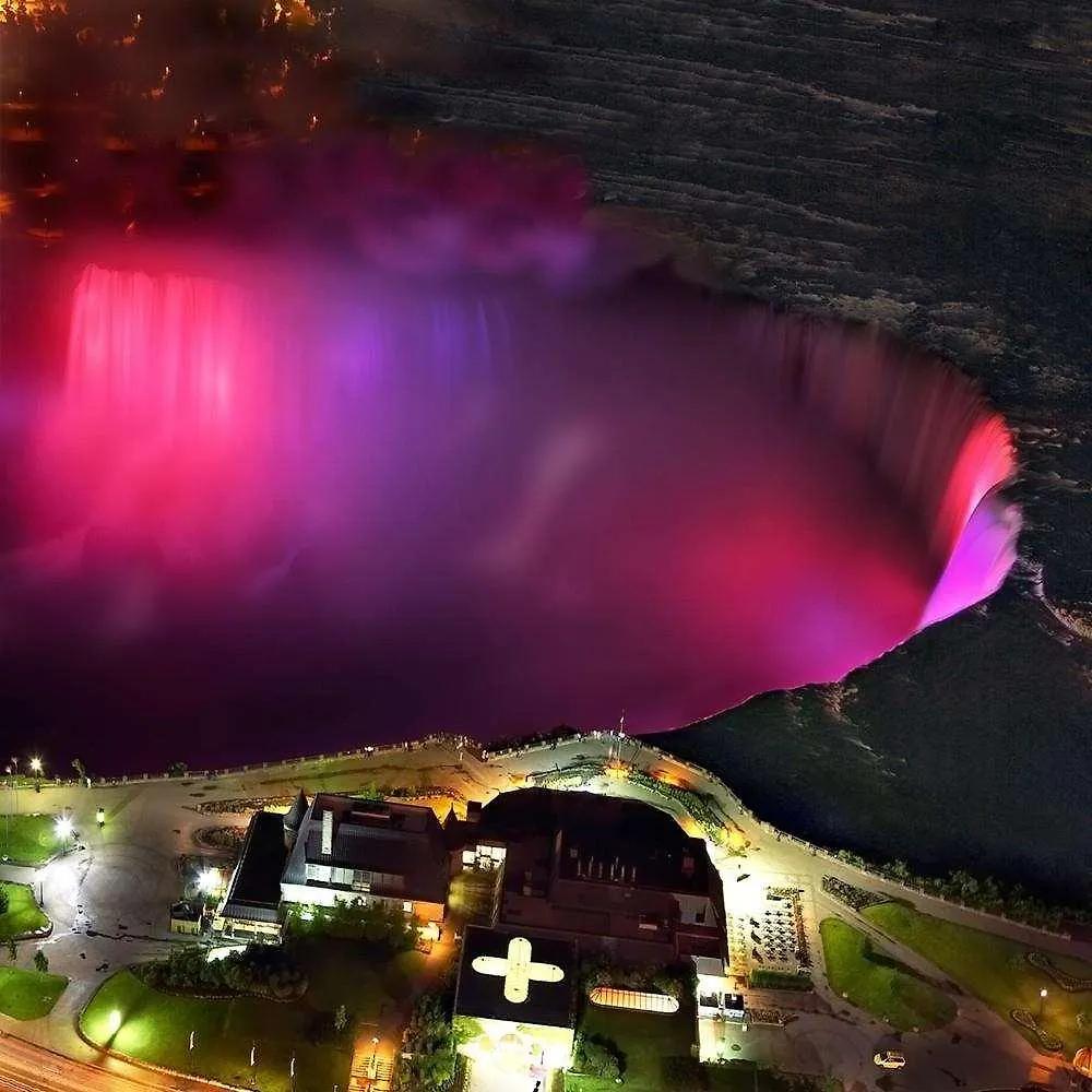 Embassy Suites By Hilton Niagara Falls/ Fallsview Hotel